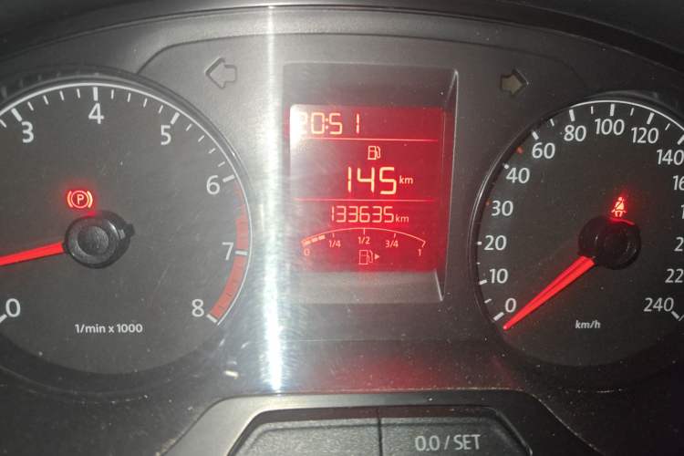 Used Volkswagen Santana 2015 1.6L Manual Comfort Edition Odometer Close Up