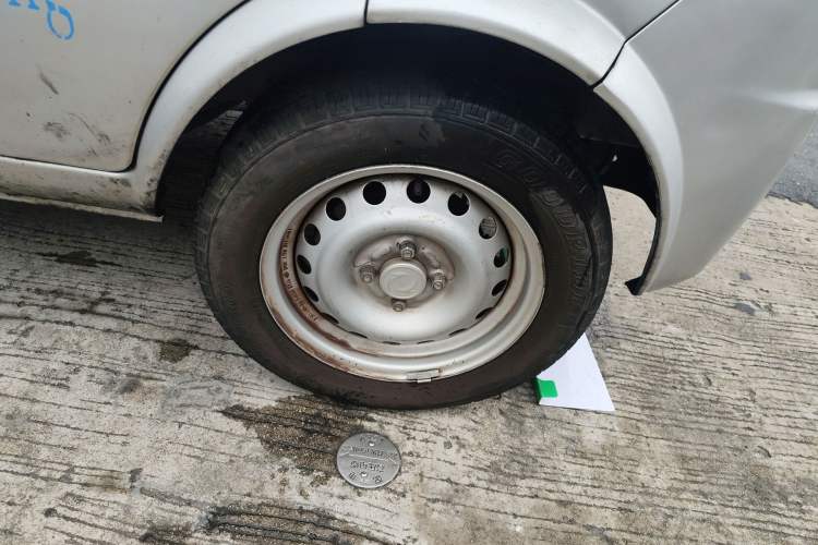 Used Dongfeng Xiaokang K05S 2018 1.2L Practical Model DK12 Right Front Wheel Hub