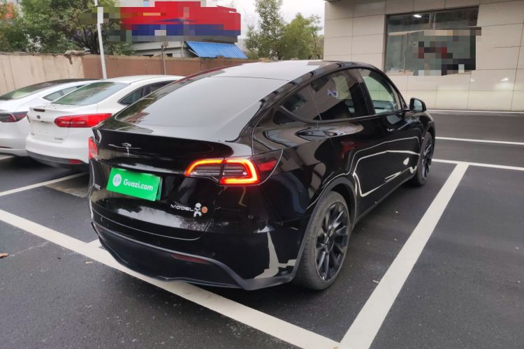 Used Tesla Model Y 2023 Rear-Wheel-Drive Version
