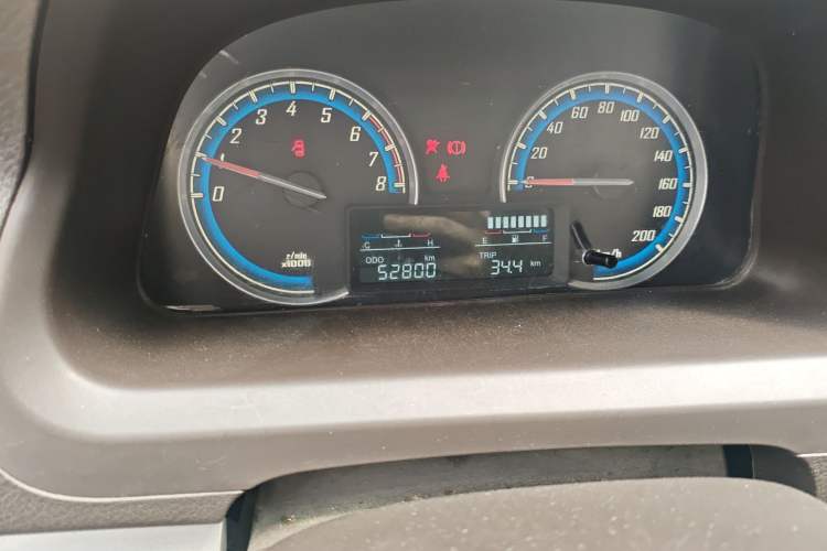 Used Baojun 730 2014 1.5L manual standard trim 7 seats
