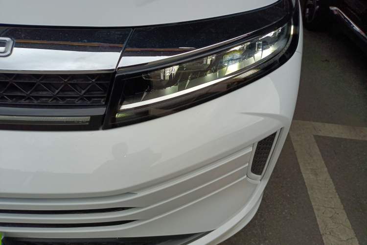 Used EXEED Zhuifeng 2022 Chasing the Waves Edition 1.5T CVT Good Things Peanut Edition