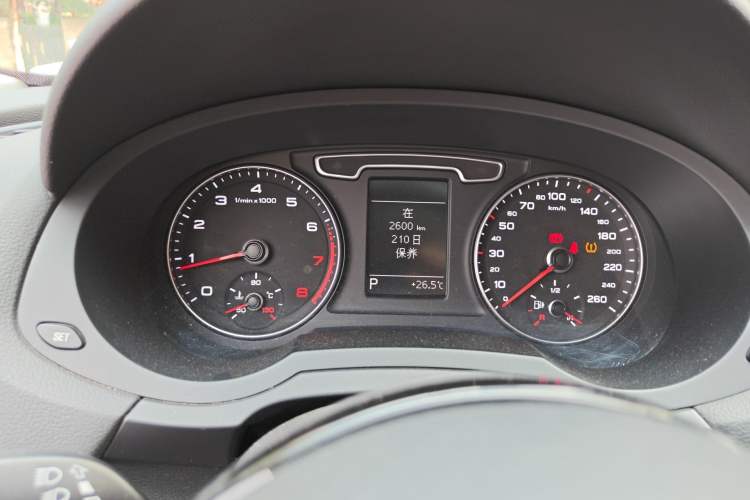 Used Audi Q3 2015 35 TFSI Comfort Model
