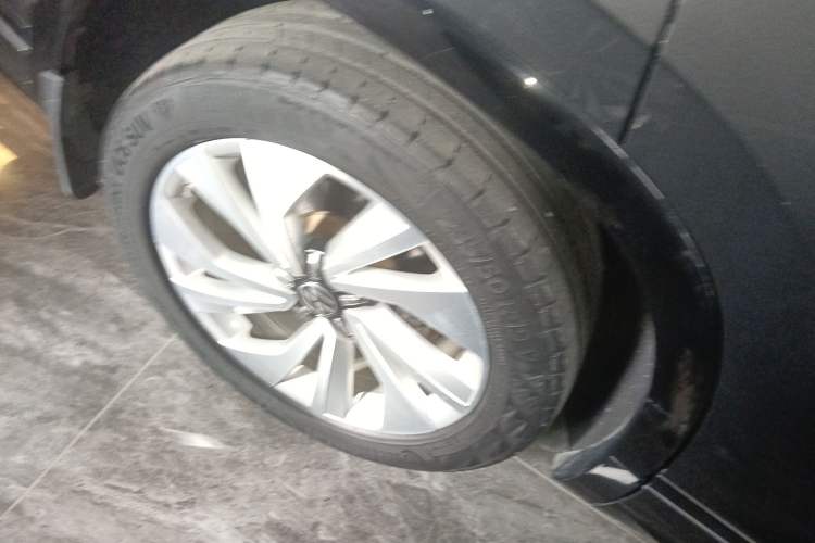 Used Volkswagen Tayron X 2020 330TSI Two-Wheel Drive Luxury Smart Connectivity Version