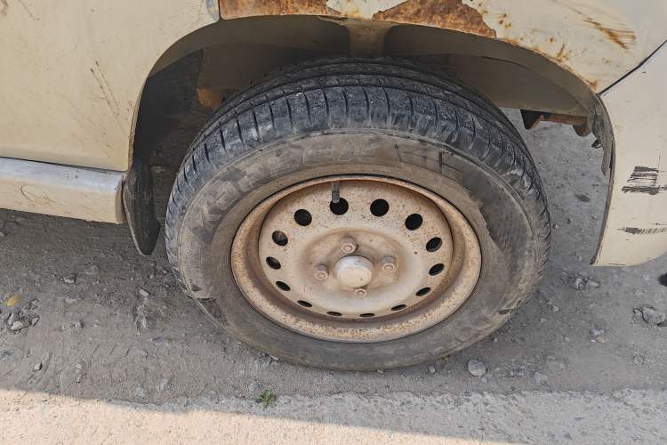 Used Wuling Zhiguang 2013 1.0L Base Version
