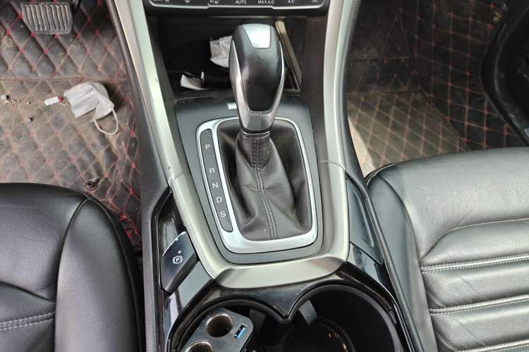 Used Ford Mondeo 2013 2.0L GTDi 200 Luxury Model