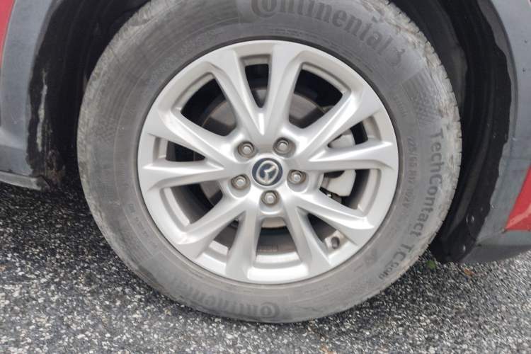 Used Mazda CX-4 2018 2.0L Automatic Two-Wheel Drive Blue Sky Dynamic Version China VI Standard Right Front Wheel Hub