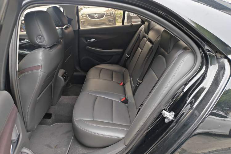 Used Chevrolet Malibu 2017 1.5T Automatic Luxury Edition Left Rear Seat