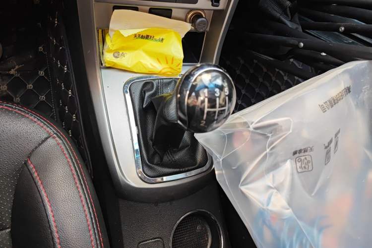 Used Geely Auto Classic Emgrand 2013 Hatchback 1.5L Manual Elite Model
