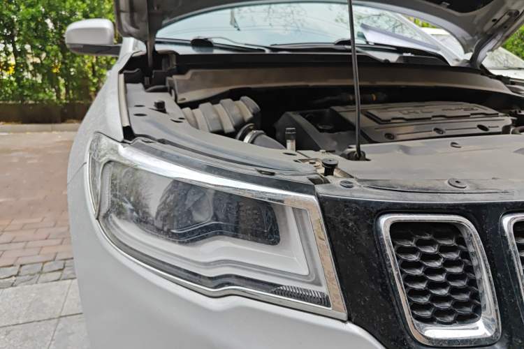 Used Jeep Compass 2017 200T Automatic Family Edition Right Front Headlight