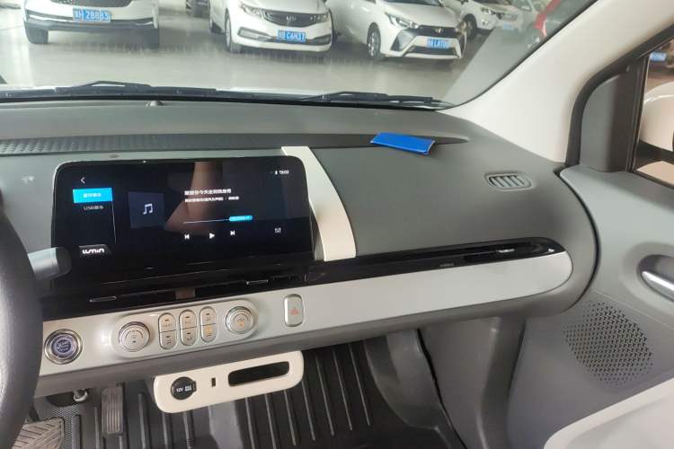 Used CHANGAN NEVO Lumin 2022 210km Sweet Edition Audio And AC Panel