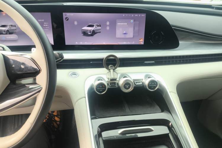 Used EXEED Stellar 2023 400T Four-Wheel Drive Luxury Edition Audio And AC Panel