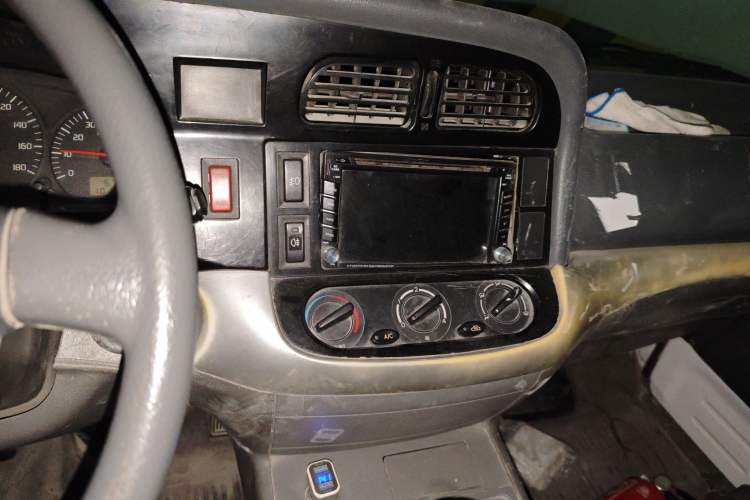 Used Jinbei Hiace 2014 2.0L 5th Generation Kuaiyunwang Business Version 4G20B
