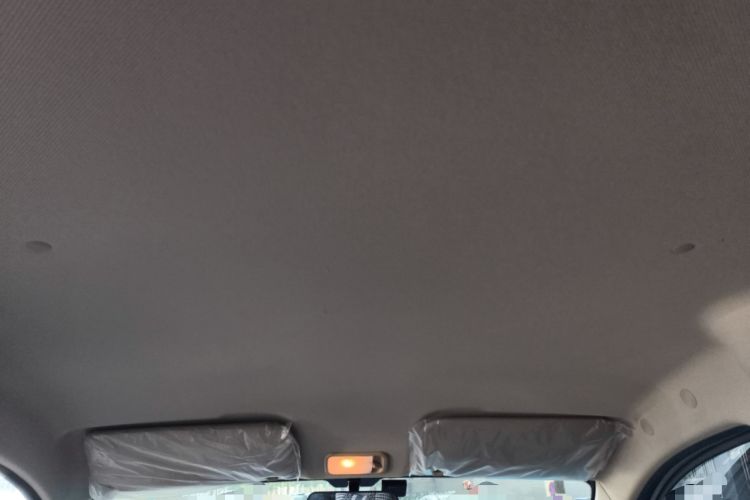 Used Wuling Hongguang V 2022 1.5L Jingqu Edition Electric-Assist LAR Headliner