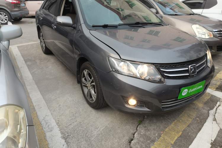 Used Zotye Z300 2014 1.5L Urban Edition Manual Luxury Model
