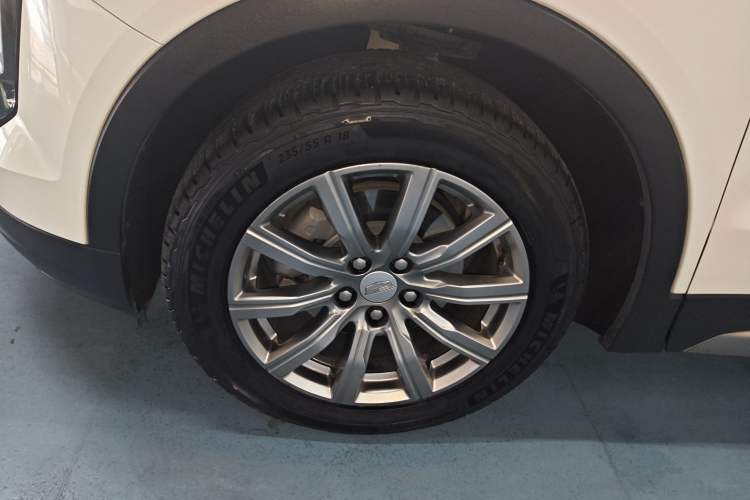 Used Cadillac XT4 2020 28T Two-Wheel-Drive Leading Version
