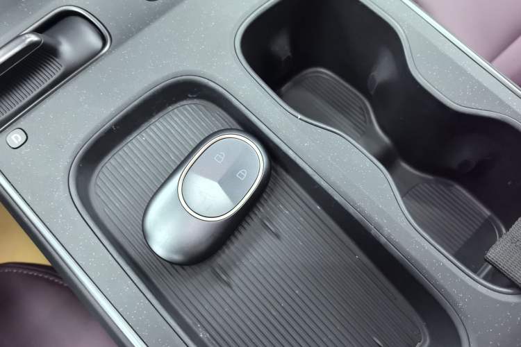 Used Nio ET5T 2024 75kWh Touring Interior 1