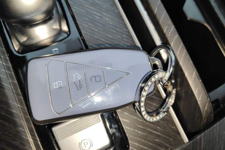 Used Venucia V 2021 260T Idol Edition