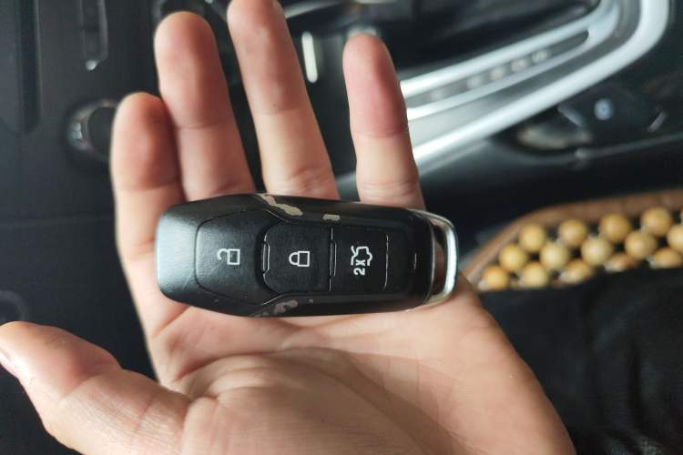 Used Ford Edge 2015 2.0T GTDi 4x4 High-Grade Model