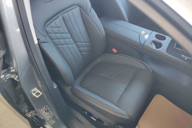 Used Baojun Enjoy 2025 Plug-in Hybrid 140km Luxury Edition