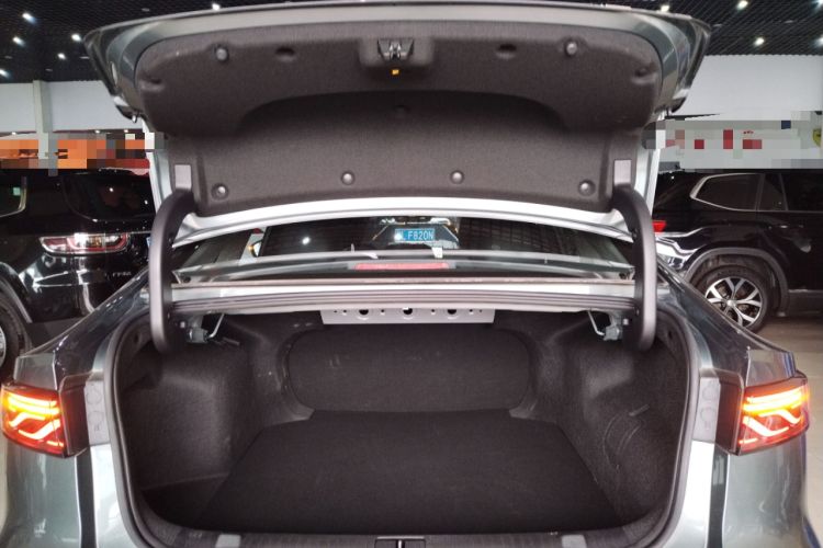 Used Chery Fengyun A8L 2025 1.5 TGDI 145 km Luxury Version