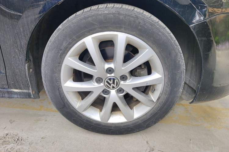 Used Volkswagen Sagitar 2012 1.6L Manual Comfort Model

