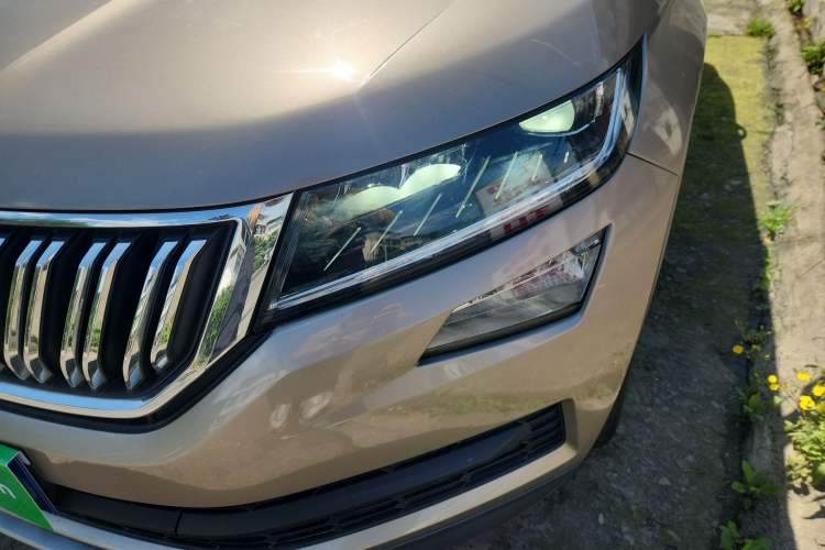 Used Skoda Kodiaq 2018 Facelifted TSI330 5-Seater Two-Wheel-Drive Luxury Enjoyment Edition Left Front Headlight