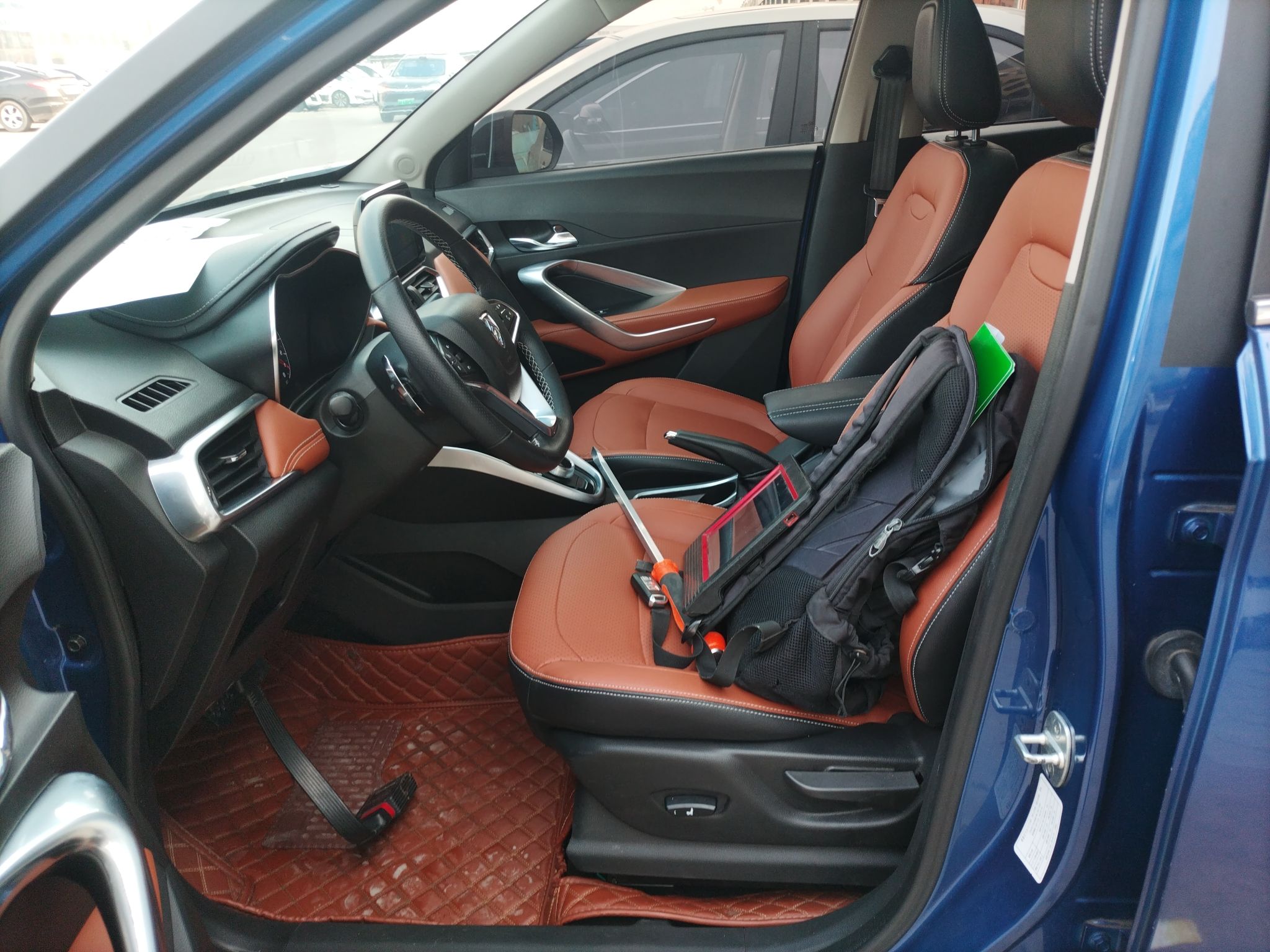 Переднее сиденье в автомобиле