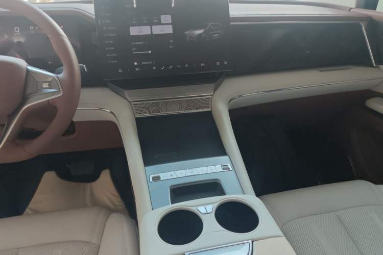 Used BYD Xia 2025 DM-i 1.5T 100km Supreme Edition
