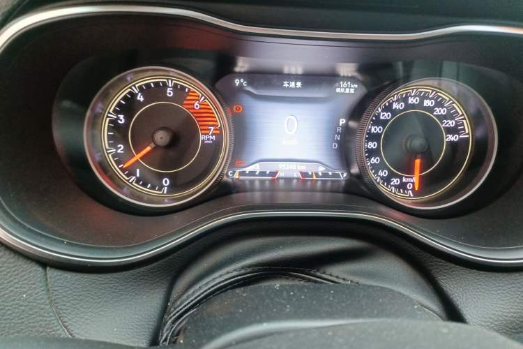 Used Jeep Cherokee 2019 2.0T Four-Wheel Drive Explorer Edition China VI Emission Standard