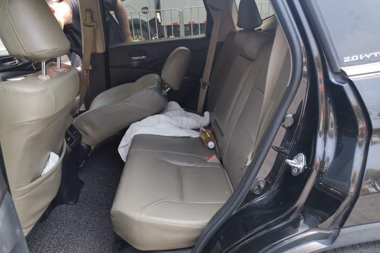 Used Honda CR-V 2015 2.0L two-wheel drive Fashion Edition
