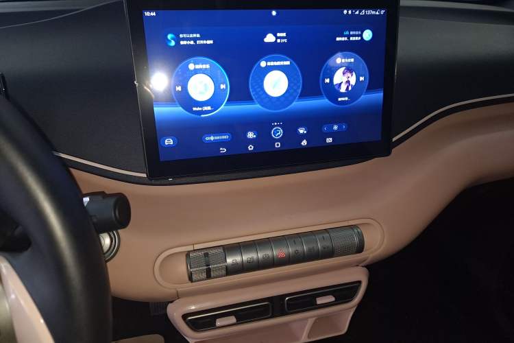 Used BYD Seagull 2025 405 km Flying Edition Audio And AC Panel