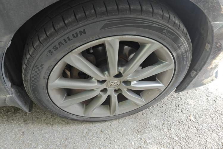 Used Toyota Reiz 2013 2.5V Shangrui Edition Right Front Wheel Hub