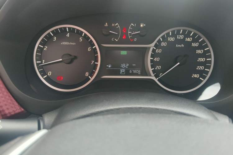 Used Nissan Lannia 2019 1.6L CVT Smart Connect Smart Cool Version China V Standard Odometer Close Up