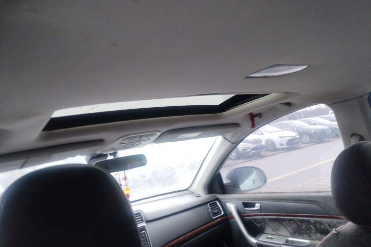 Used Haval H6 2014 Sport Version 1.5T Manual Two-Wheel Drive Elite Edition Headliner