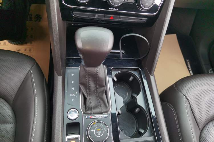 Used Volkswagen Teramont 2017 380TSI Four-Wheel Drive Luxury Edition Gear Lever