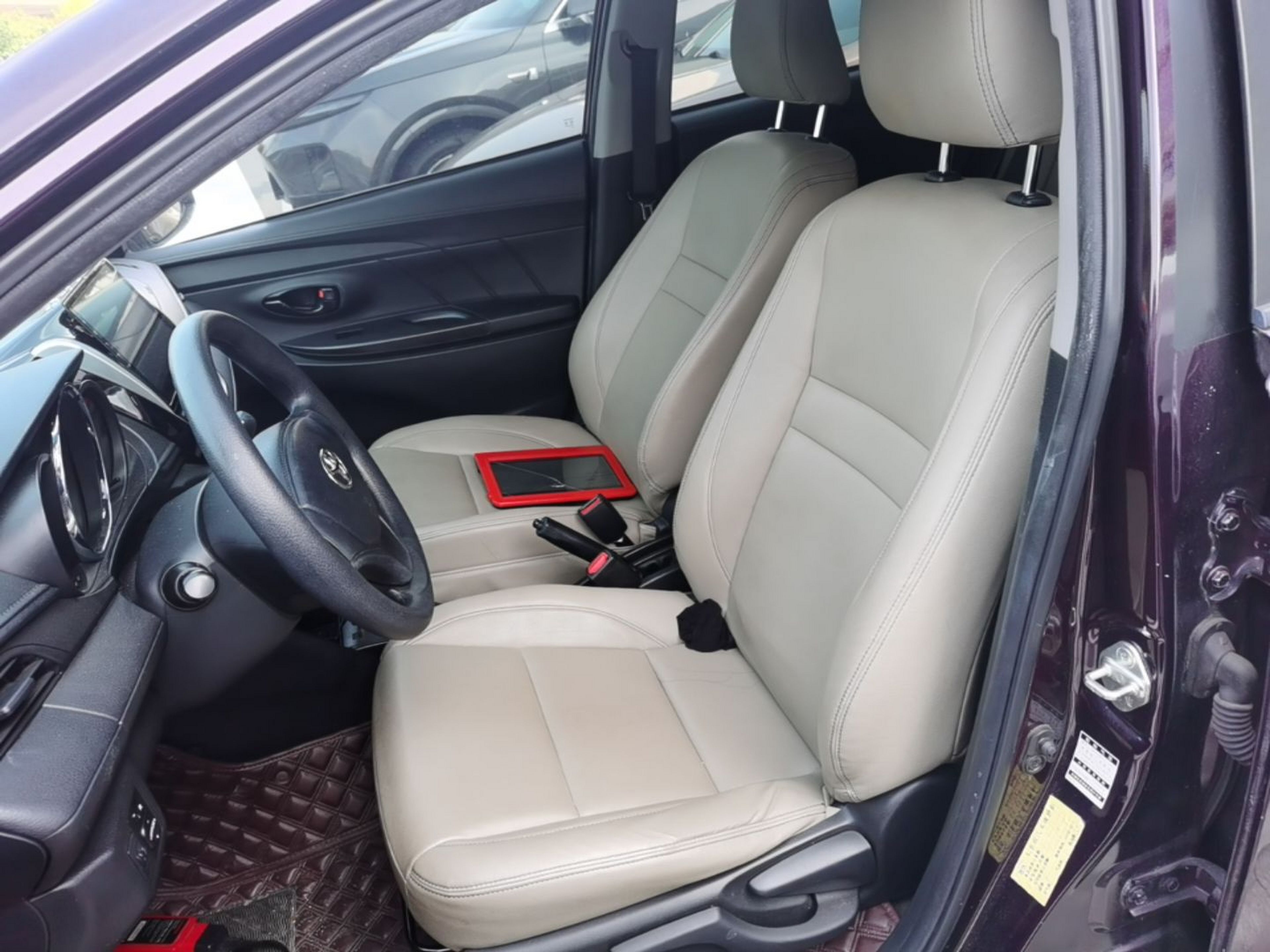 Interior delantero