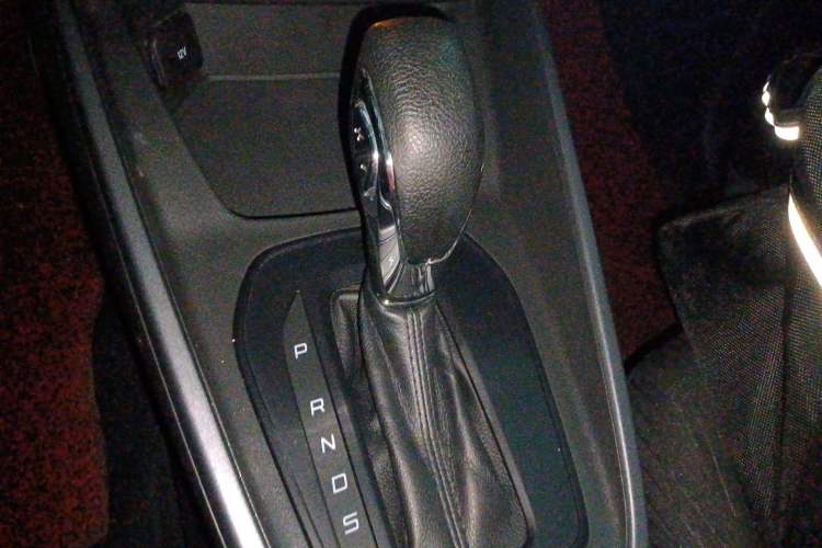 Used Ford Escort 2019 1.5L Automatic ZhiXiang Model Gear Lever