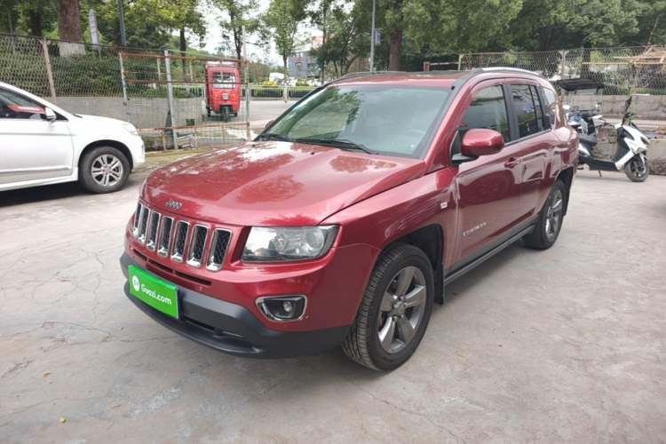 Used Jeep Compass 2014 Revised Version 2.4L Four-Wheel Drive Comfort Edition Guazi used car, China used car export, Used car for sale, Used  cars, Cheapest cars for sale