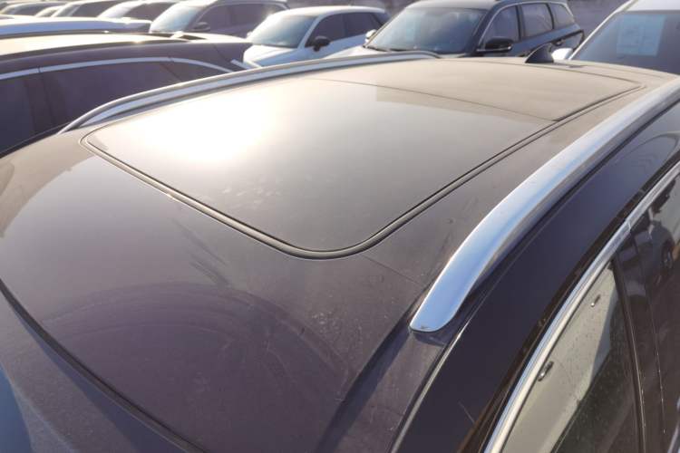 Used Buick Envision 2022 Facelift Encore S 652T Two-Wheel-Drive Luxury Model
