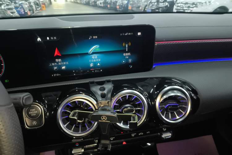 Used Mercedes-Benz A-Class 2021 A 200 L Sport Sedan Fashion Model
