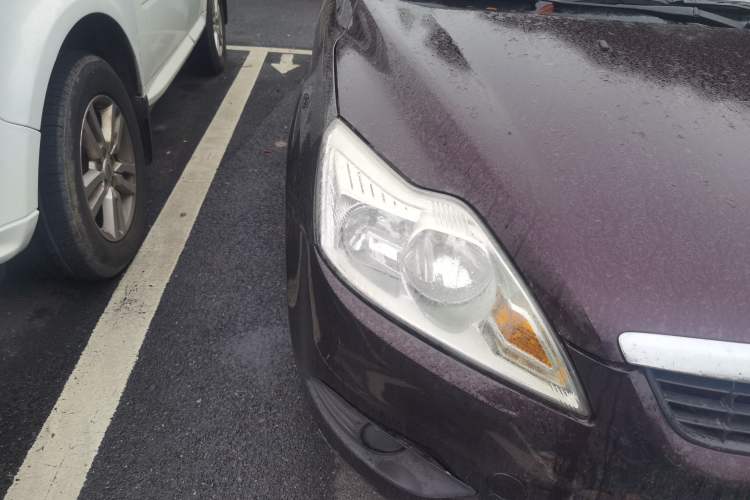 Used Ford Focus 2011 Sedan 1.8L Automatic Fashion Edition
