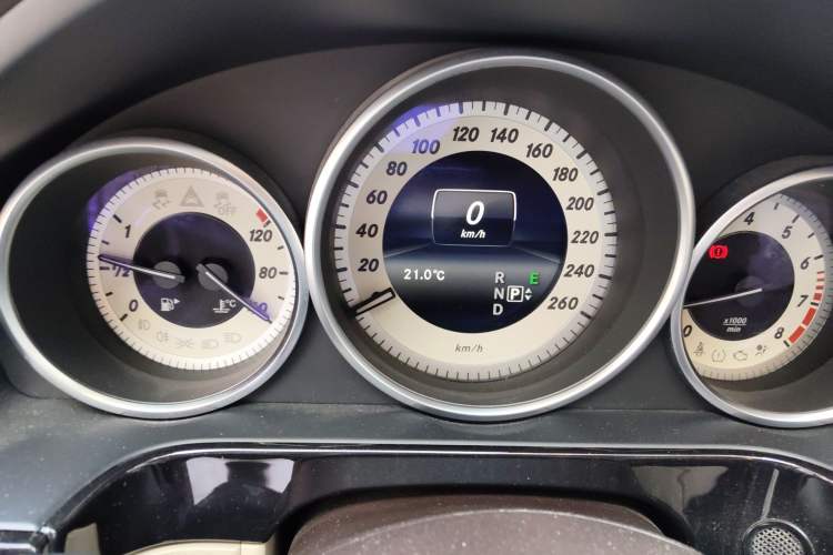 Used Mercedes-Benz E-Class 2014 Restyled E 300 L Sport Edition Instrument Cluster
