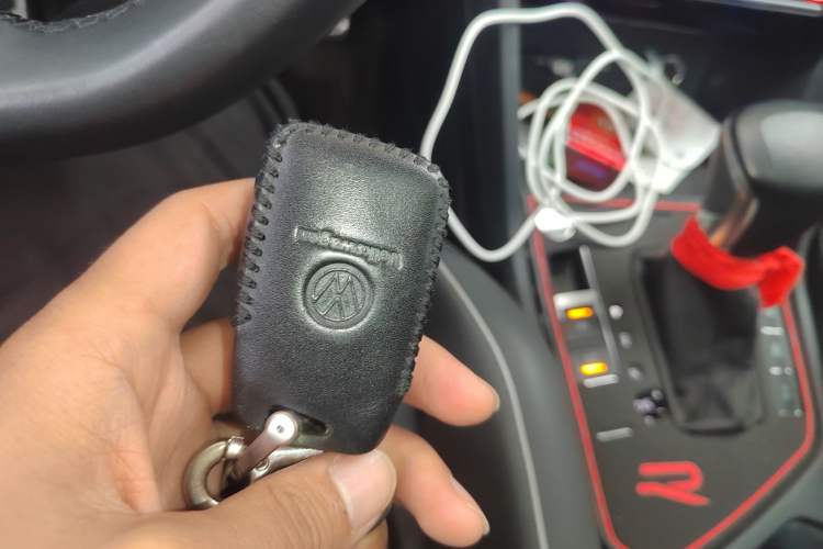 Used Volkswagen Tiguan L 2022 330TSI Automatic Two-Wheel Drive R-Line Enhanced Edition
