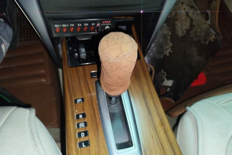 Used Nissan Teana 2011 2.0L XL Comfort Edition Gear Lever