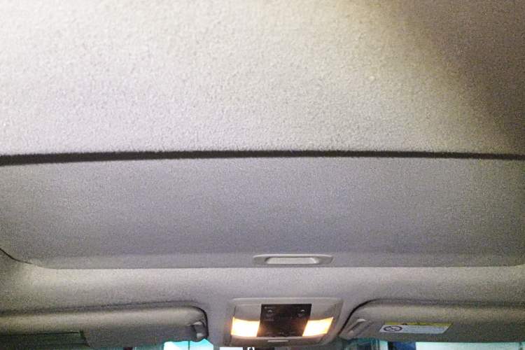 Used Toyota Prado 2010 4.0L Automatic TX-L Headliner