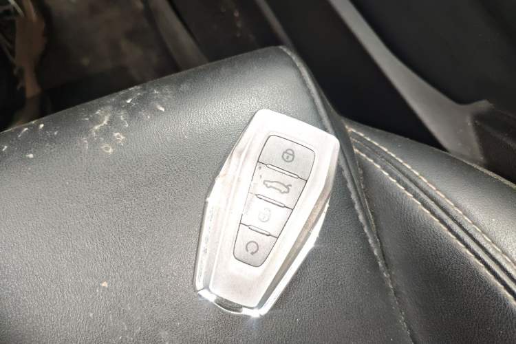 Used Geely Auto Coolray 2019 260T DCT Knight China V Standard
