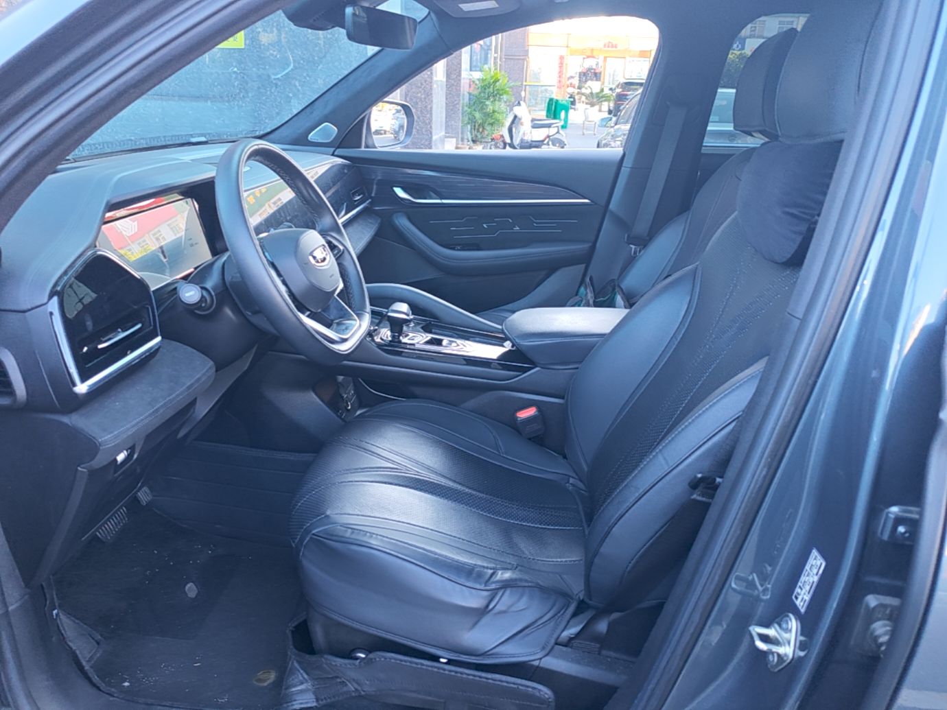 Geely Auto Monjaro L 2024 2.0TD High-Power Automatic Two-Wheel Drive Skyline Edition — снимка 17