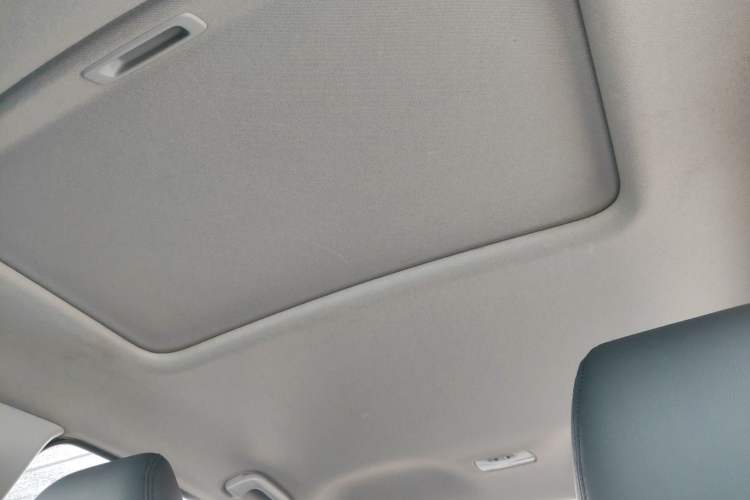 Used Honda Crider 2016 1.8L CVT Luxury Edition Headliner