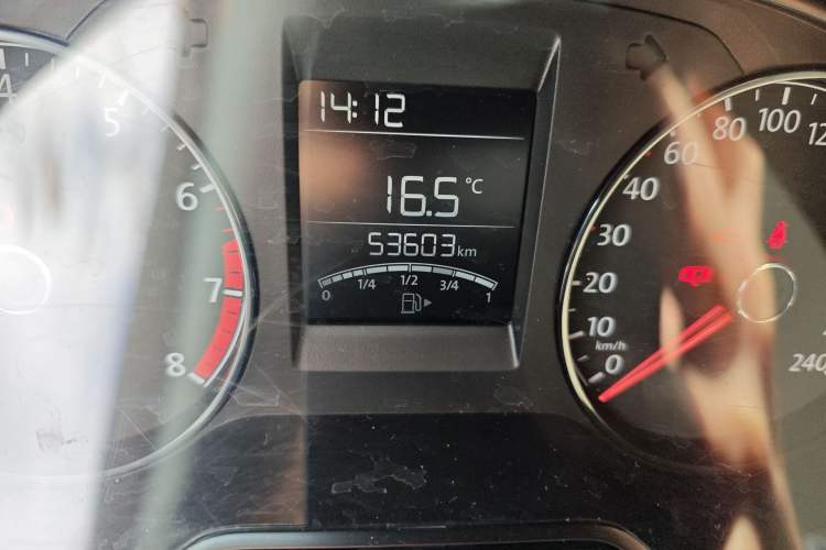 Used Volkswagen Polo 2016 1.4L Manual Fashion Model Odometer Close Up