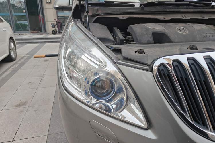 Used Buick GL8 2011 3.0L XT Luxury Business Flagship Edition
